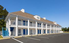Baymont by Wyndham Brunswick GA